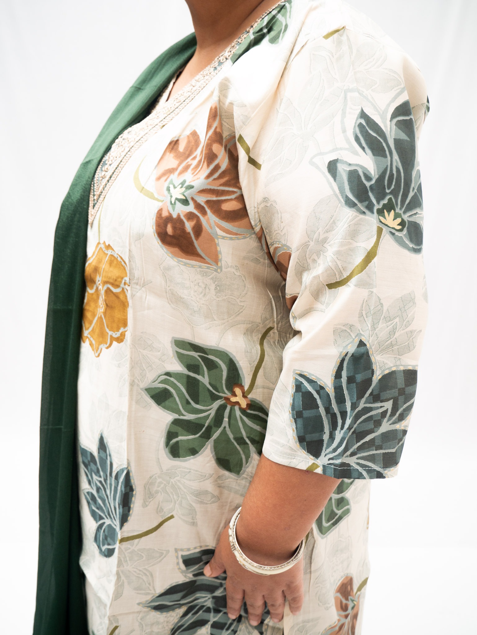 Floral Print Salwar Kurta set - Image 2
