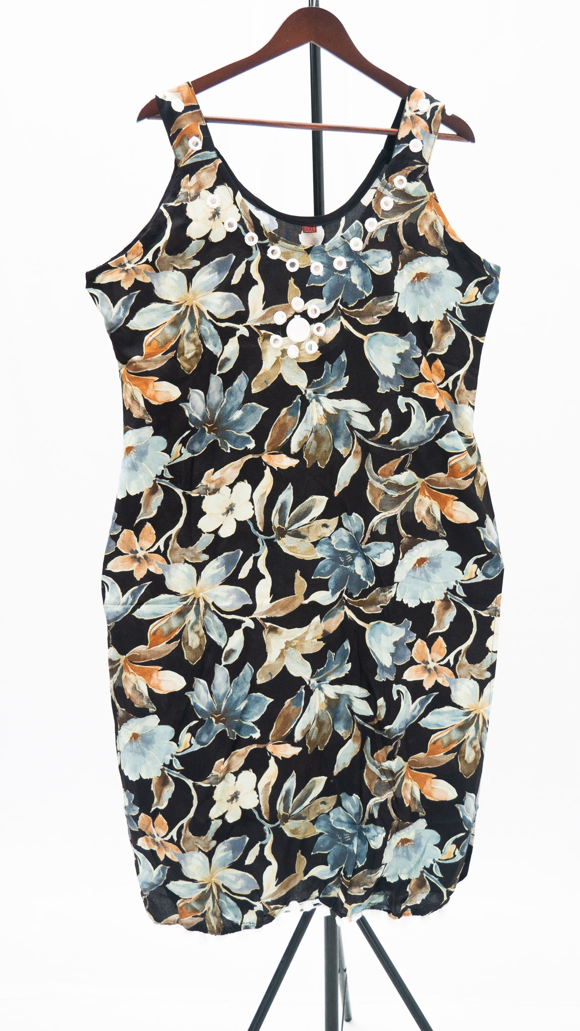 Baag-e-Noor - Salwar Kurta with Sleeves - Image 4