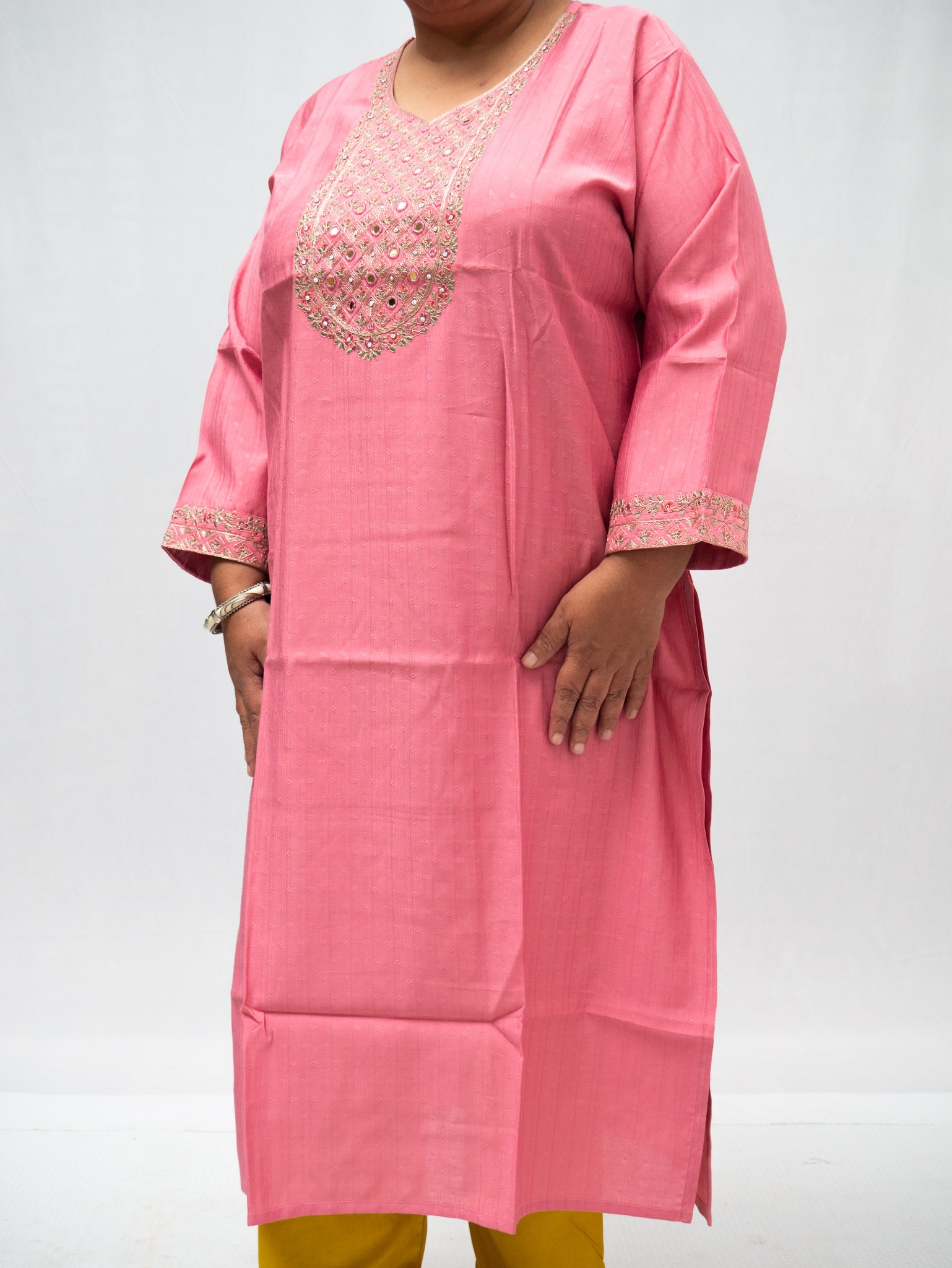 Embroidered U neck Kurta - Image 2