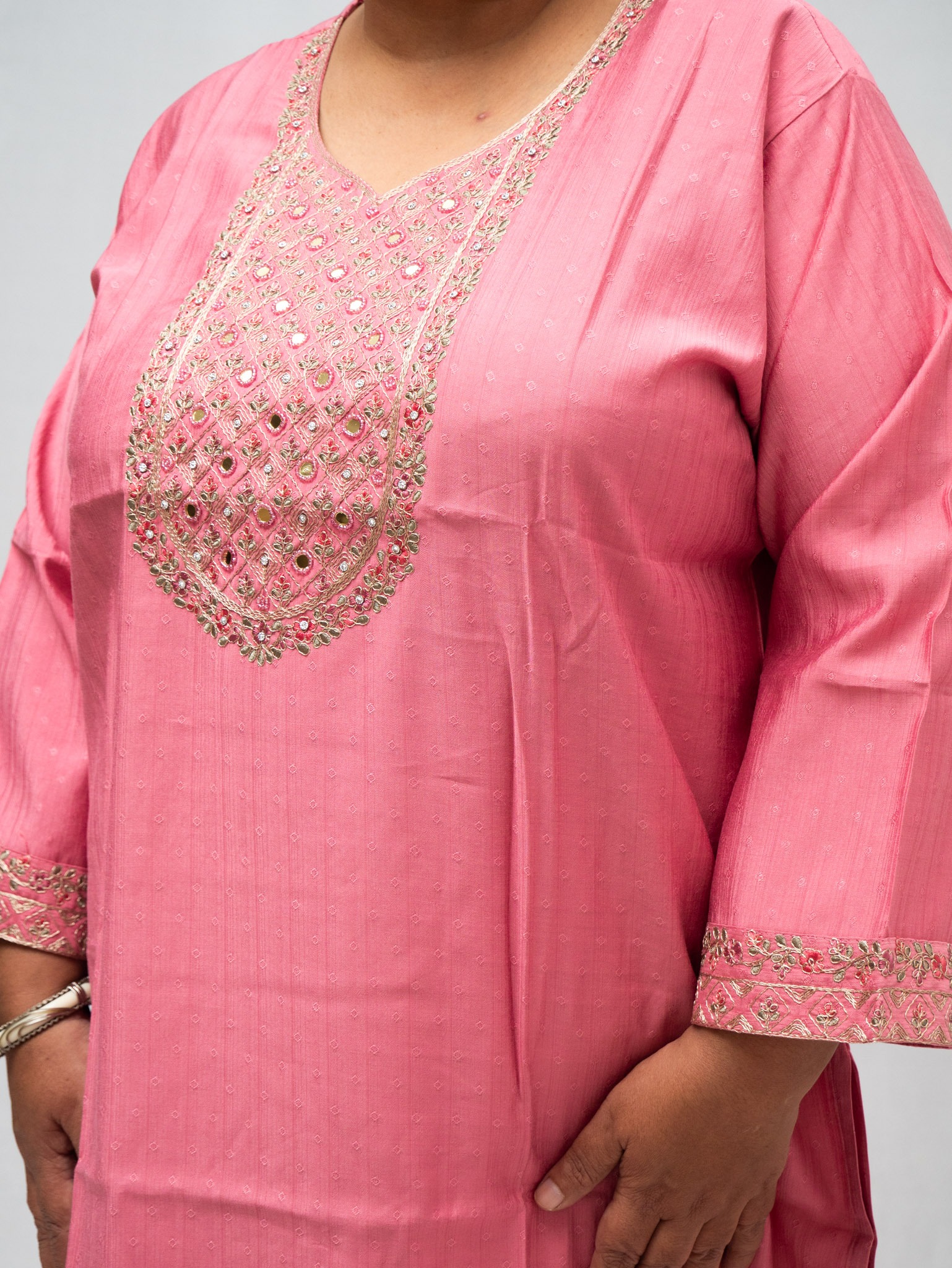 Embroidered U neck Kurta - Image 3